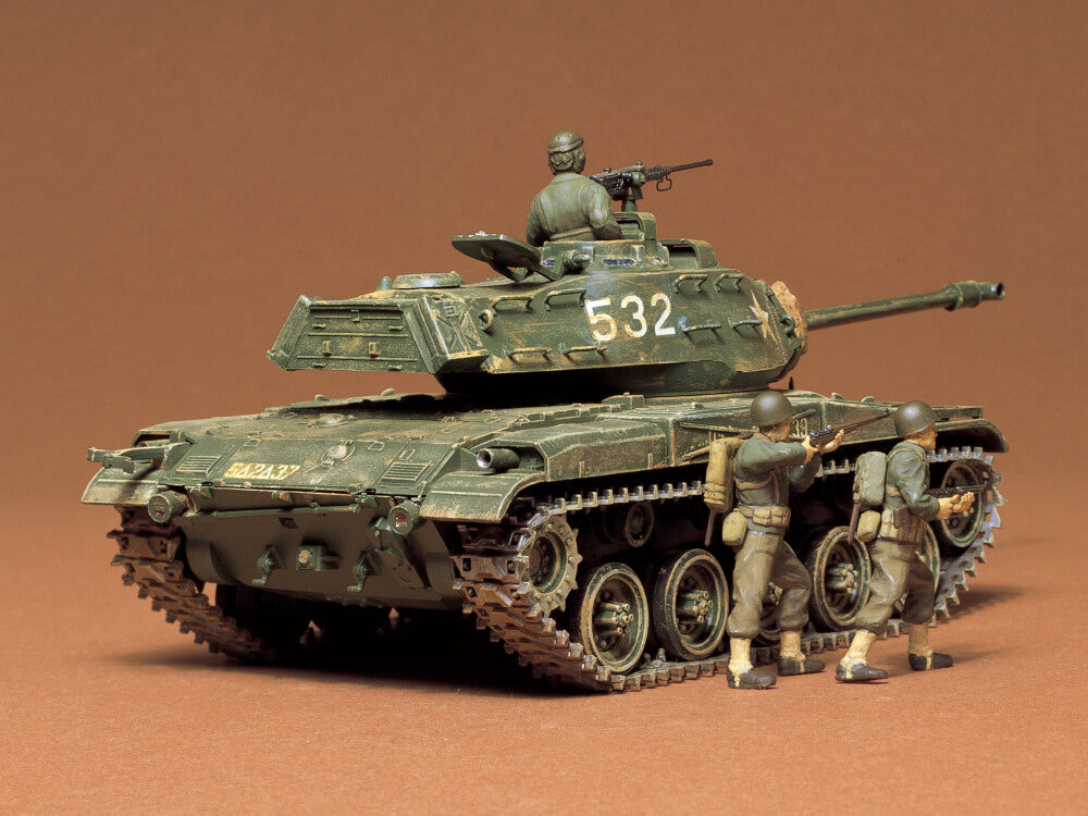 1/35 Tamiya MM #055 U.S. Light Tank M41 Walker Bulldog