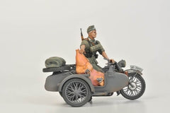 1/35 Zvezda #3607 German Motorcycle BMW R12 with Sidecar & Crew