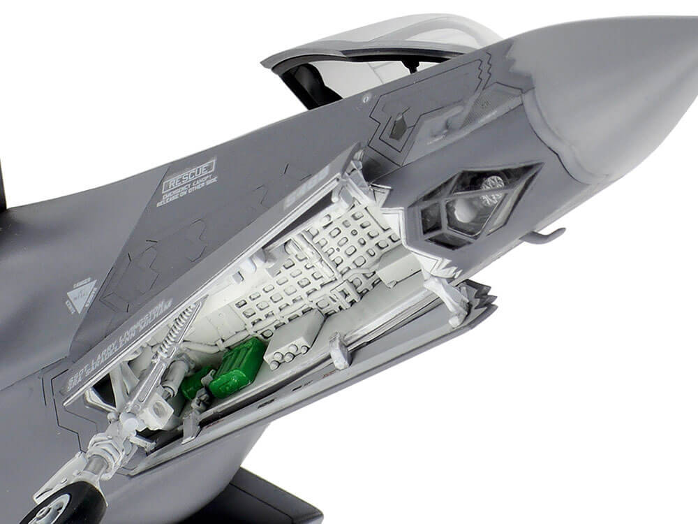 1/72 Tamiya #92 U.S. Stealth Fighter Lockheed Martin F-35A Lightning II