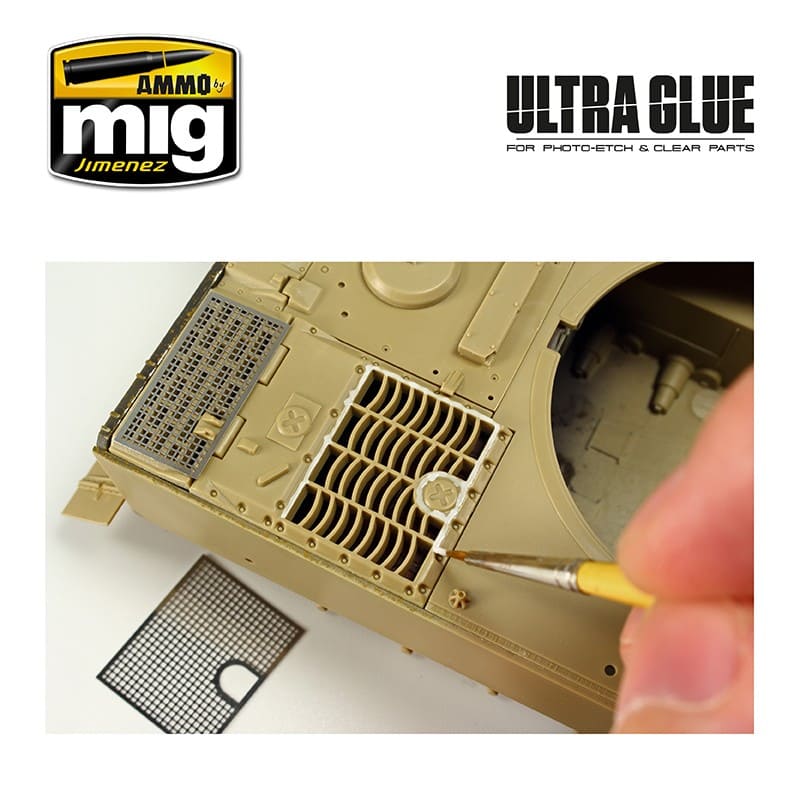 Ammo Acrylic Ultra Glue for Photo-Etch & Clear Parts (40ml)